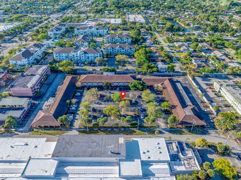 Primary Photo Of 4100 S Hospital Dr, Plantation Medical For Sale