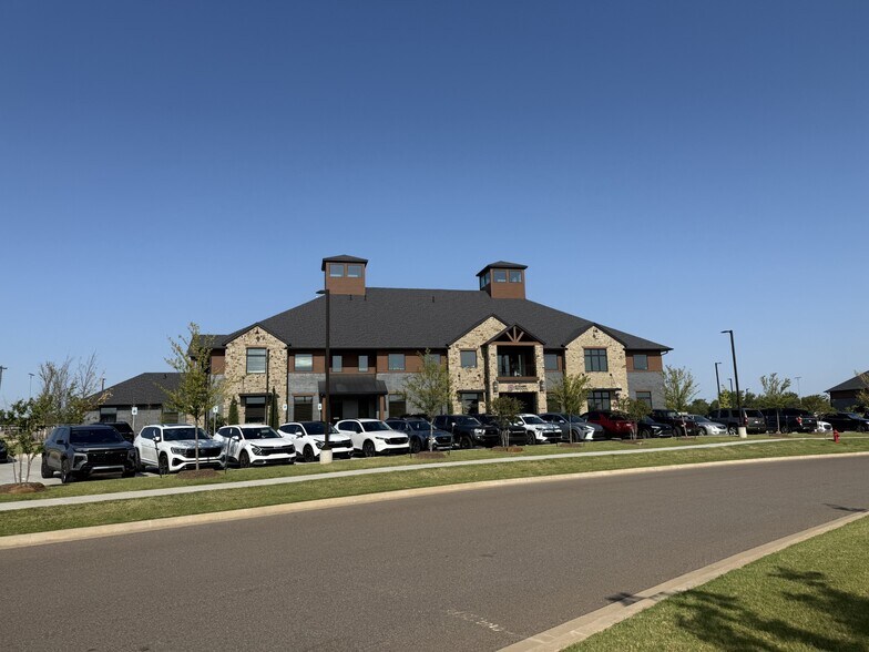 More Photos Of 4240 28th Ave NW, Norman Office For Sale