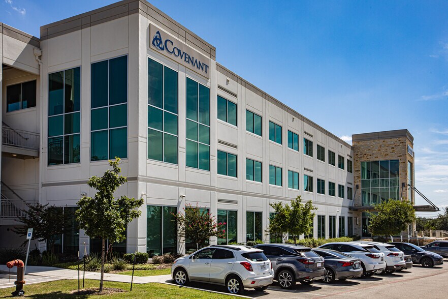 More Photos Of 4372 N Loop 1604 W, San Antonio Office For Lease