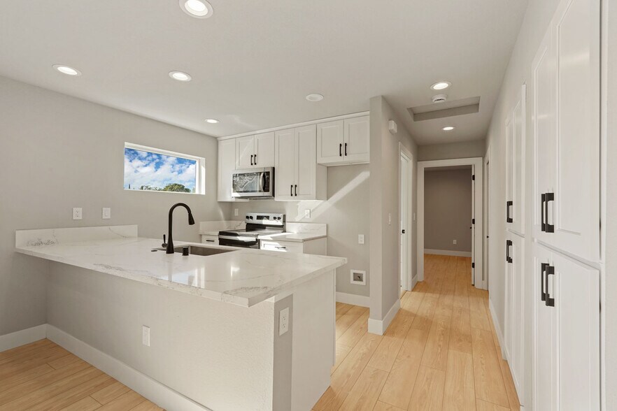 More Photos Of 2810 42nd St, Sacramento Apartments For Sale