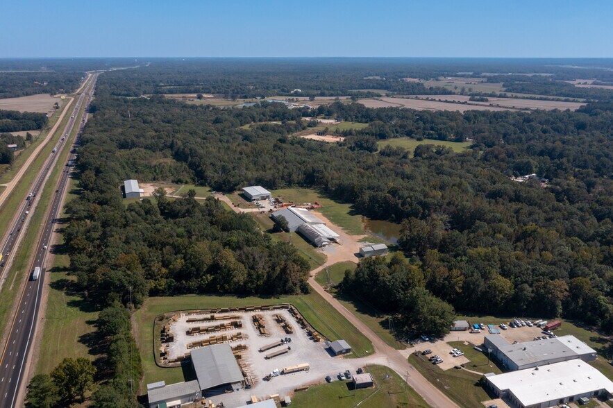 More Photos Of 1485 Industrial Dr, Bolton Warehouse For Lease