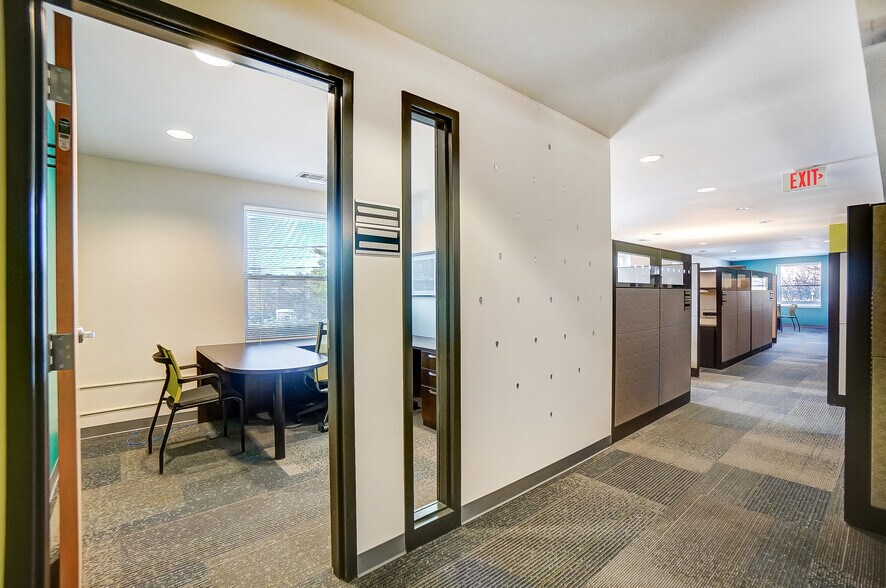 More Photos Of 3925-3927 Brotherton Rd, Cincinnati Office For Sale