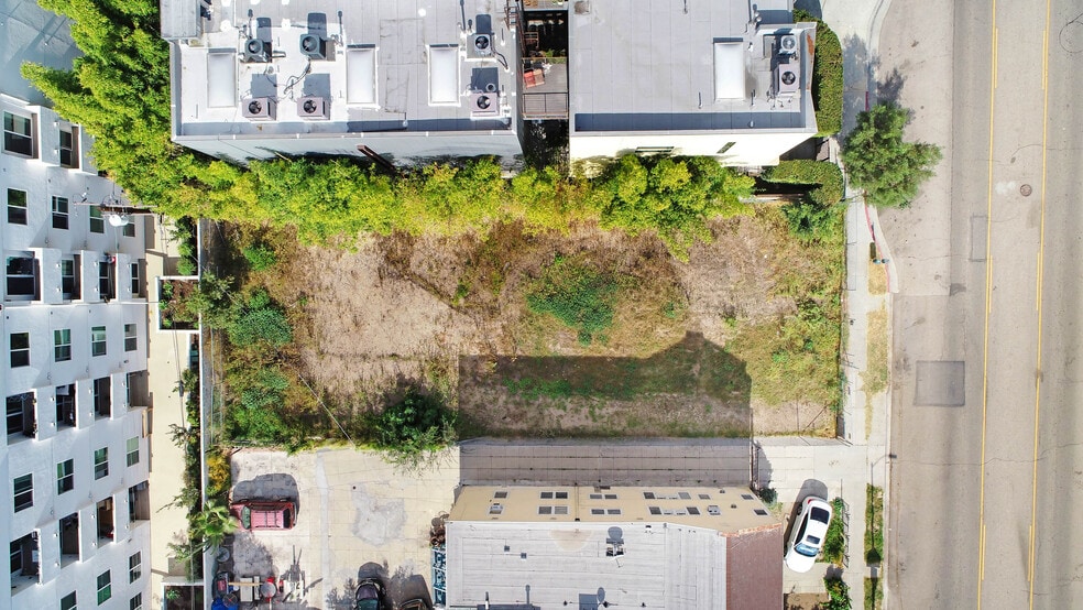 More Photos Of 1449 N Bronson Ave, Los Angeles Land For Sale