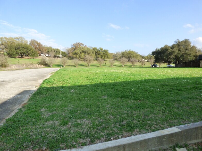 More Photos Of TBD University, Nacogdoches Land For Sale