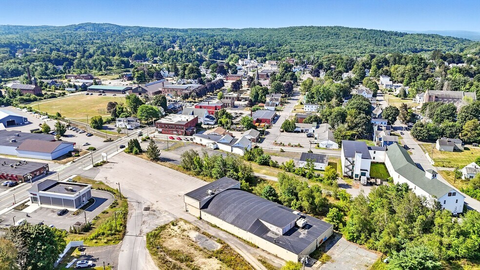 More Photos Of 250 Central St, Winchendon Drugstore For Lease