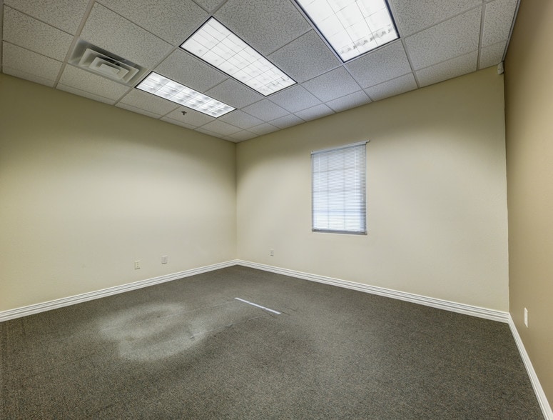 More Photos Of 1001 Long Prairie Rd, Flower Mound Medical For Sale