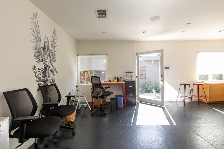 More Photos Of 12906 Venice Blvd, Los Angeles Freestanding For Lease