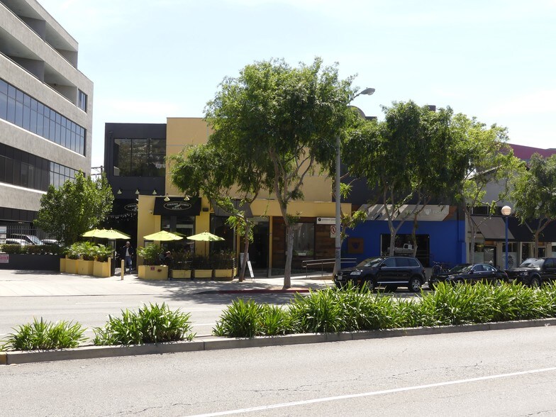 Primary Photo Of 8714 Santa Monica Blvd, West Hollywood General Retail For Sale
