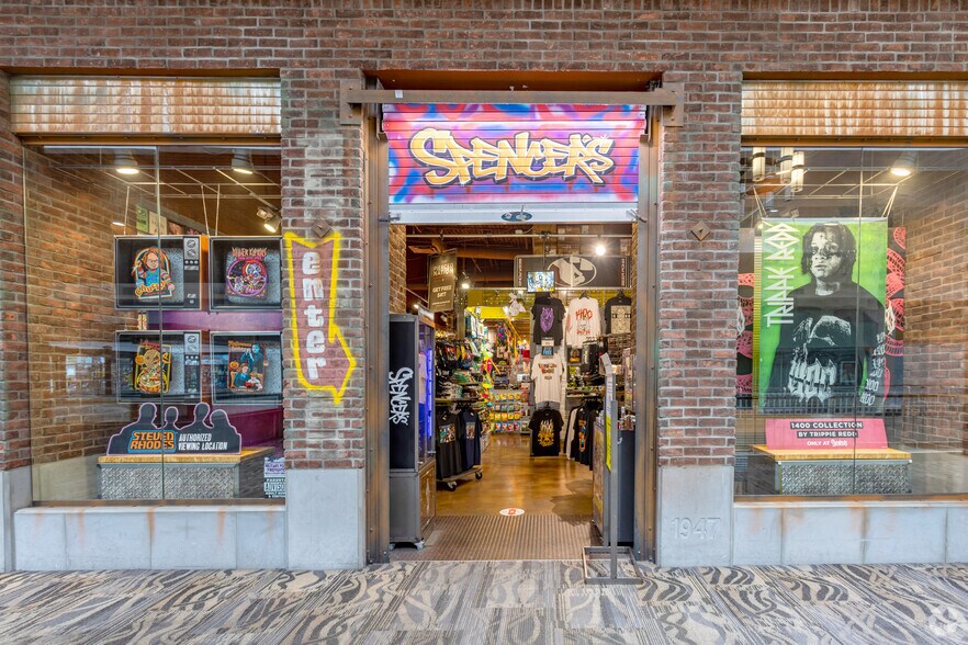 More Photos Of 1801 SW Wanamaker Rd, Topeka Unknown For Lease