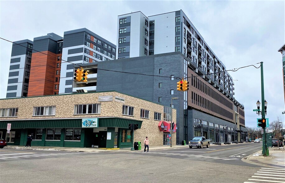 More Photos Of 231 Mac Ave, East Lansing Storefront Retail Office For Lease