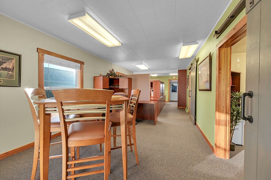 More Photos Of 509 S 4th Ave, Brighton Office For Sale
