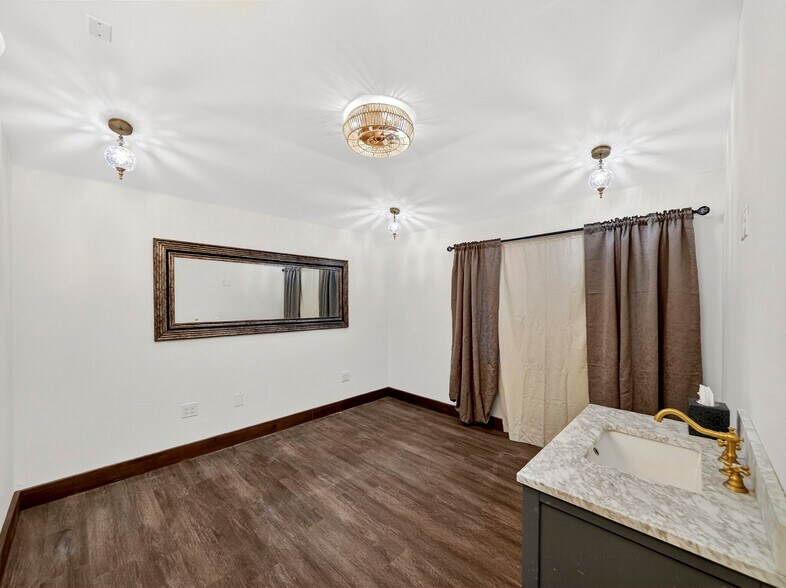 More Photos Of 612 N Third Street, Princeton Office For Sale