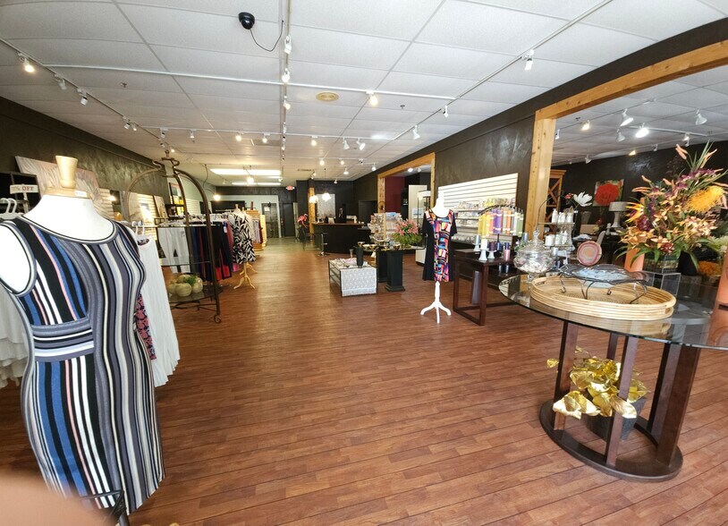 More Photos Of Shops at Palm Harbor Units 3 & 4, Palm Coast General Retail For Sale