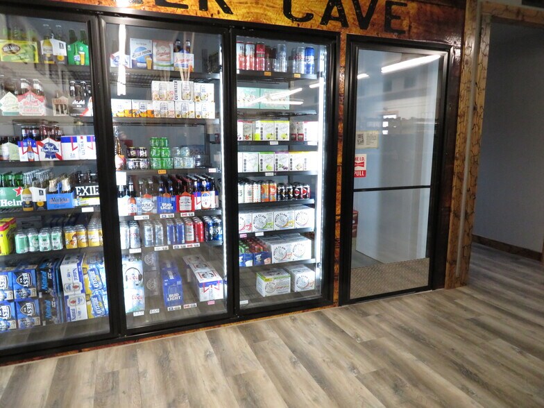 More Photos Of 310 Central Ave E, Clarion General Retail For Sale