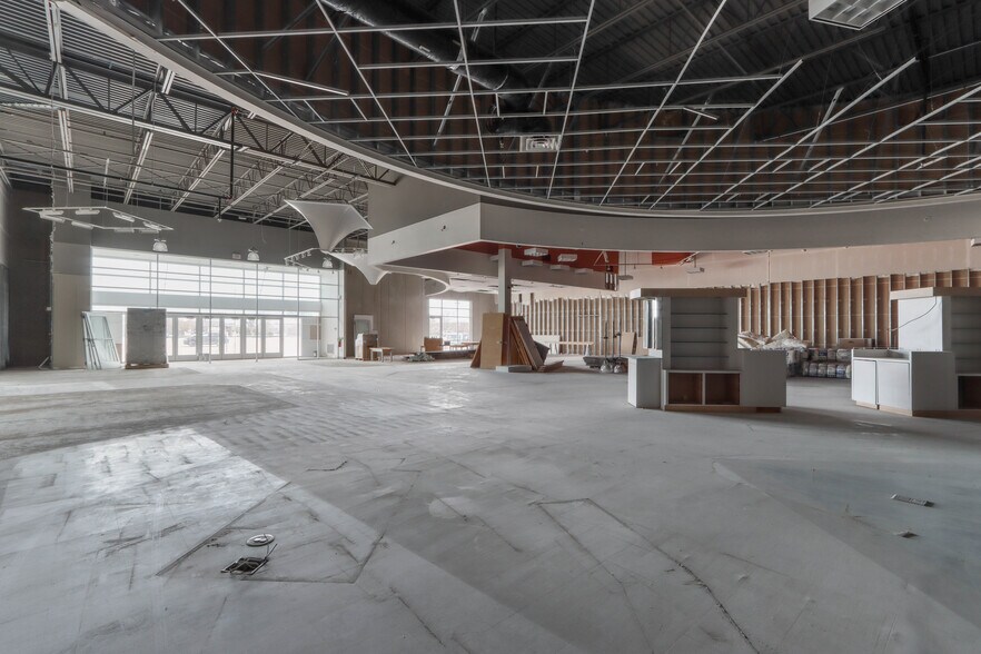 More Photos Of 1784-1794 Plover Rd, Plover Unknown For Lease