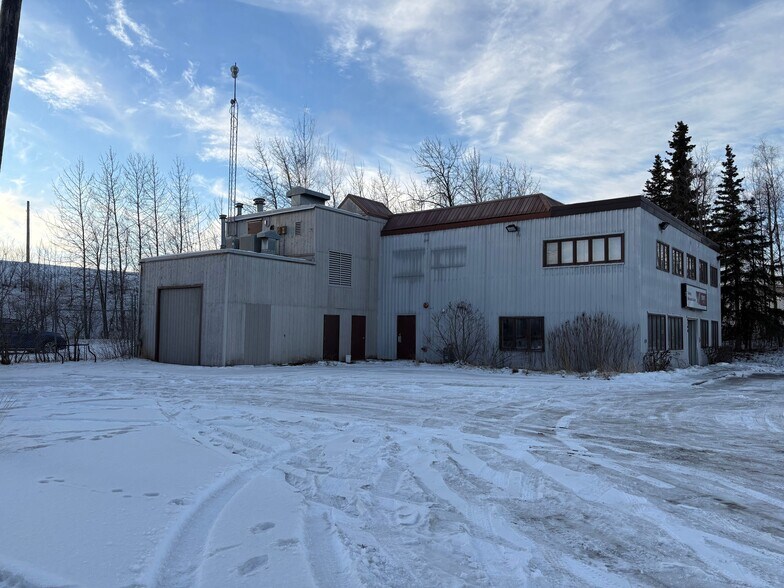 More Photos Of 4500 W 50th Ave, Anchorage Office For Sale