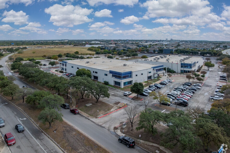 More Photos Of 1560 Cable Ranch Rd, San Antonio Flex For Sale