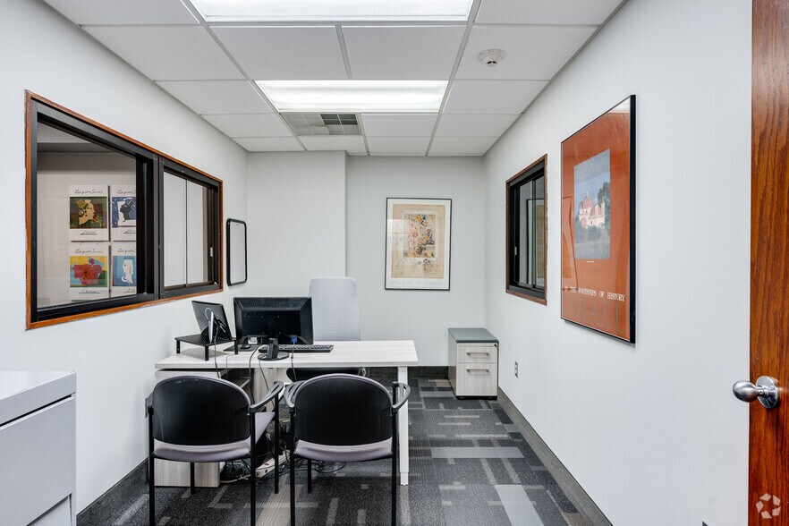 More Photos Of 1511 Walnut St, Philadelphia Office For Lease