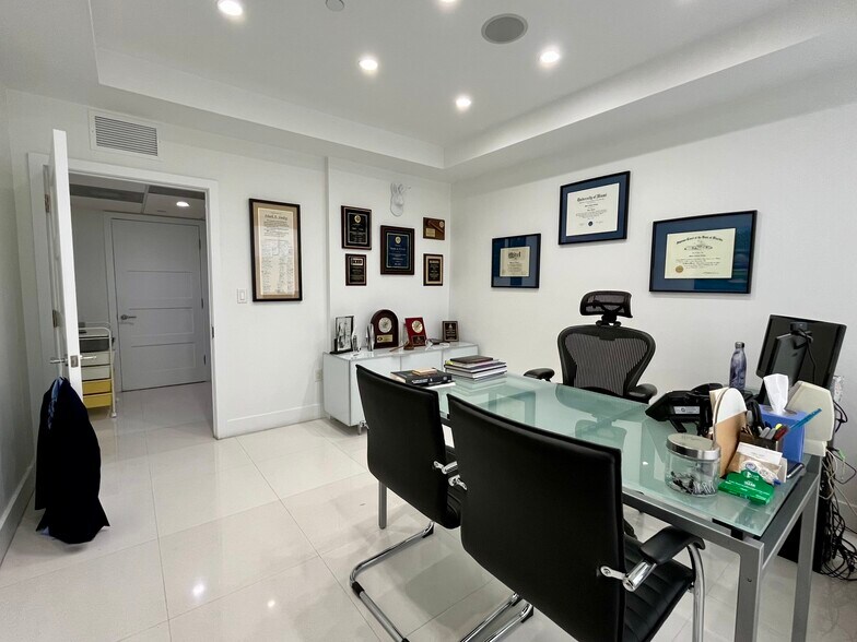 More Photos Of 2030 S Douglas Rd, Coral Gables Loft Creative Space For Sale