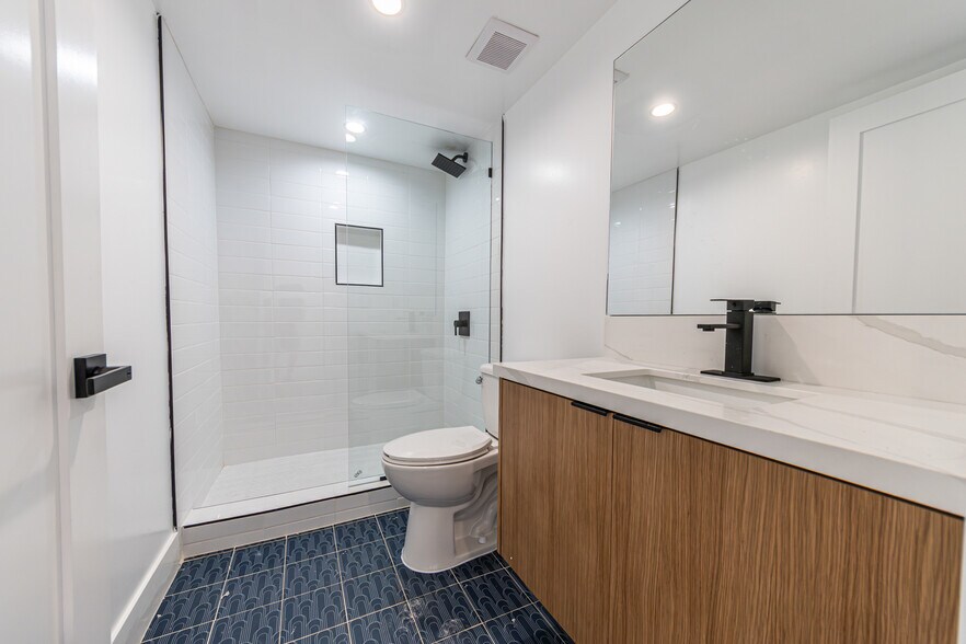 More Photos Of 1557 S Ogden Dr, Los Angeles Apartments For Sale
