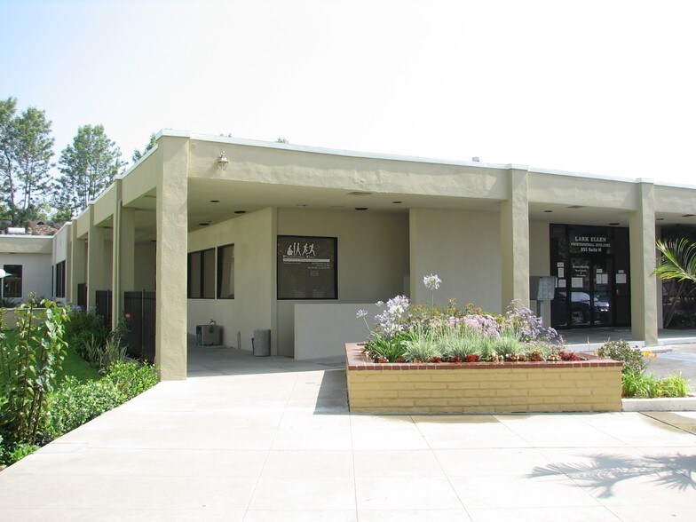 More Photos Of 855 N Lark Ellen Ave, West Covina Medical For Lease