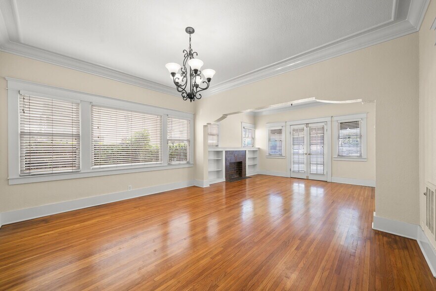 More Photos Of 219 Redondo Ave, Long Beach Apartments For Sale