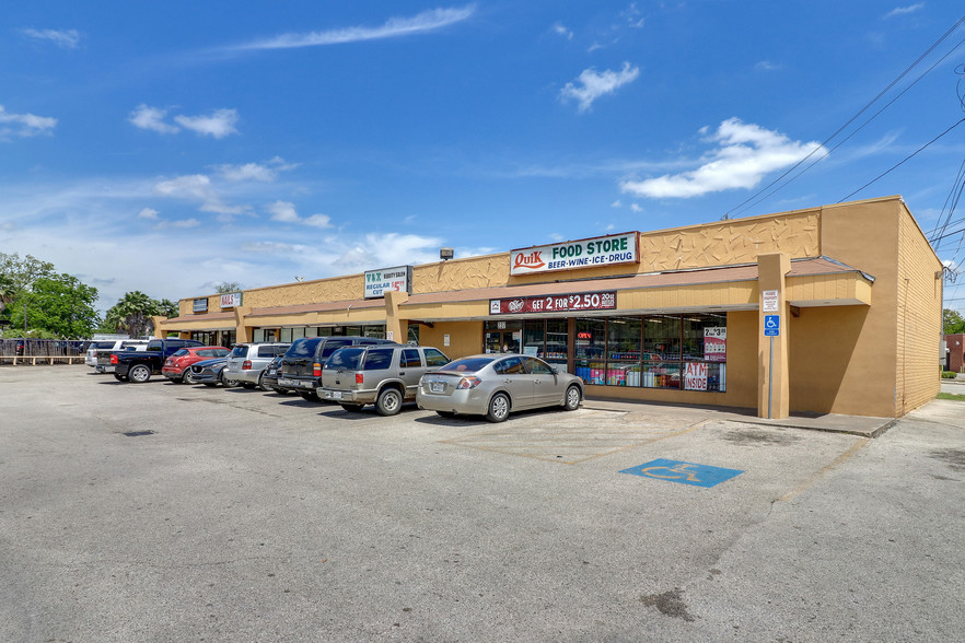 Primary Photo Of 223-231 Cavalcade St, Houston Storefront Retail Office For Lease