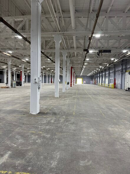 More Photos Of 750 Buckeye Rd, Lima Warehouse For Lease