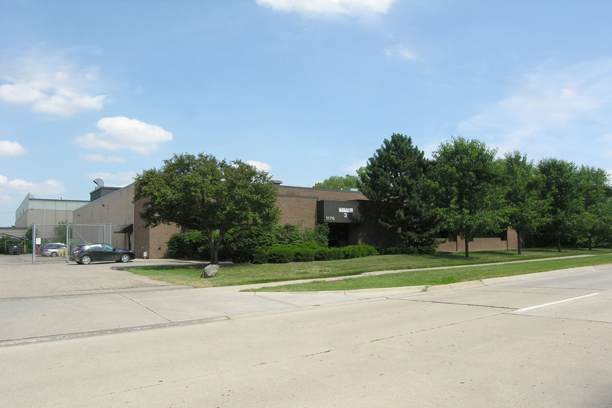 Primary Photo Of 1170 Chicago Rd, Troy Warehouse For Lease