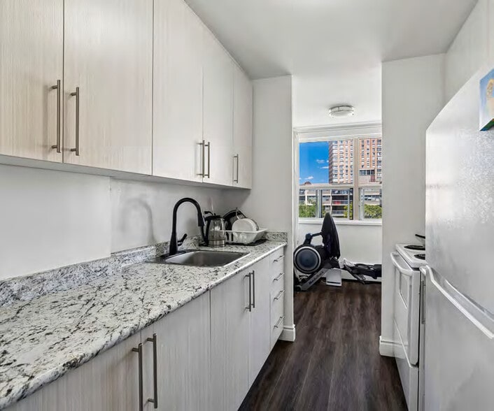 More Photos Of 6 Milepost Pl, Toronto Apartments For Sale