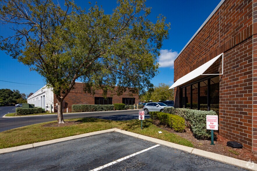 More Photos Of 4515 George Rd, Tampa Unknown For Lease