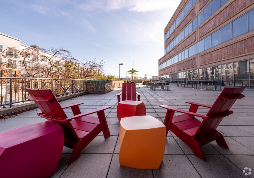 More Photos Of 1 Cabot Rd, Medford Office For Lease