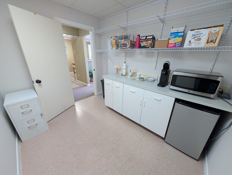 More Photos Of 1717 Legion Rd, Chapel Hill Coworking Space