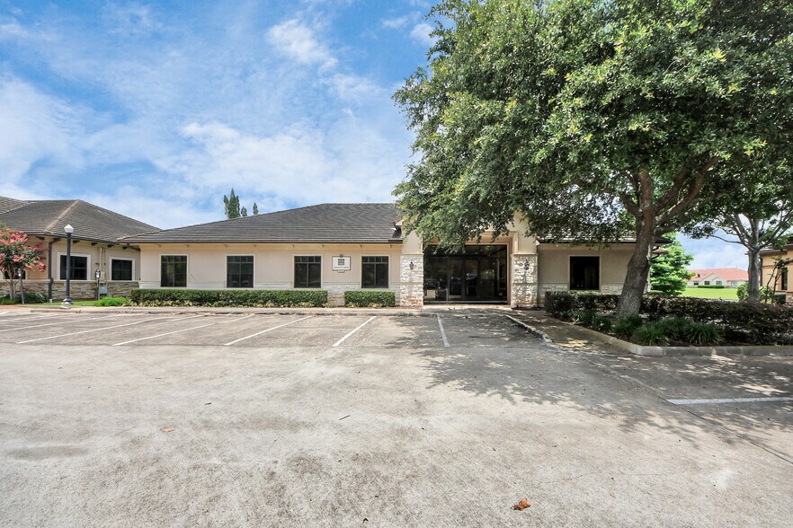 More Photos Of 4610 Riverstone Blvd, Missouri City Medical For Sale