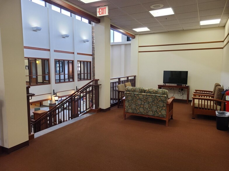 More Photos Of 6401 Prairie St, Norton Shores Medical For Lease