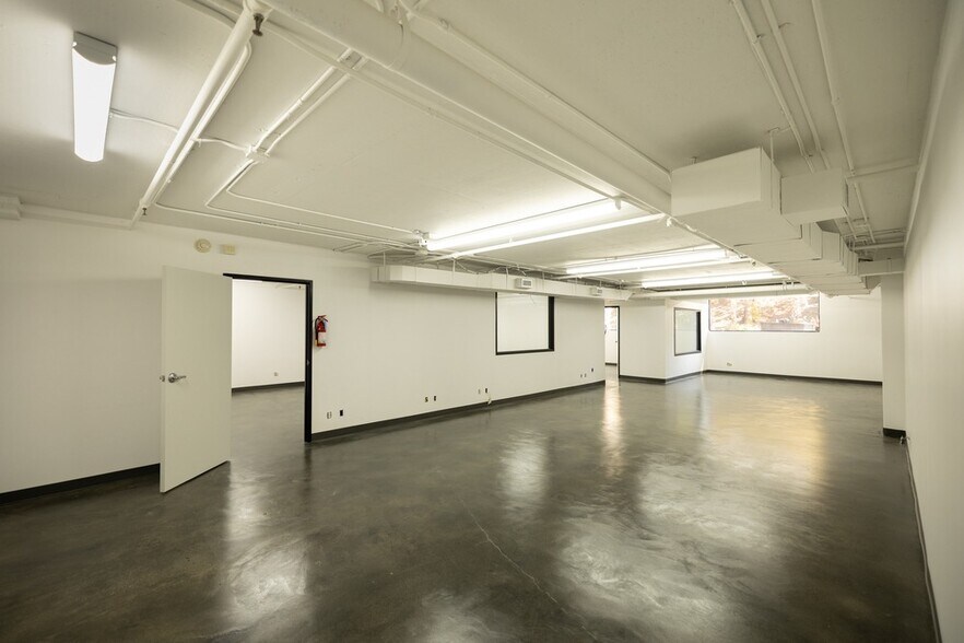 More Photos Of 7474 N Figueroa St, Los Angeles Office For Lease