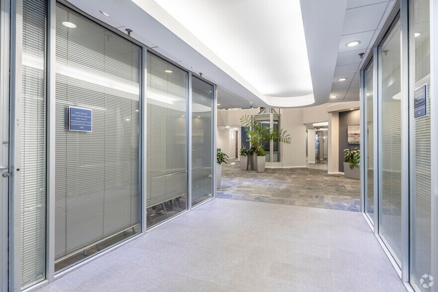 More Photos Of 140 Stoneridge Dr, Columbia Office For Lease