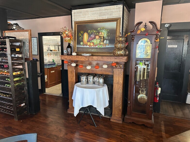 More Photos Of 131 Church St, Granville Specialty For Sale