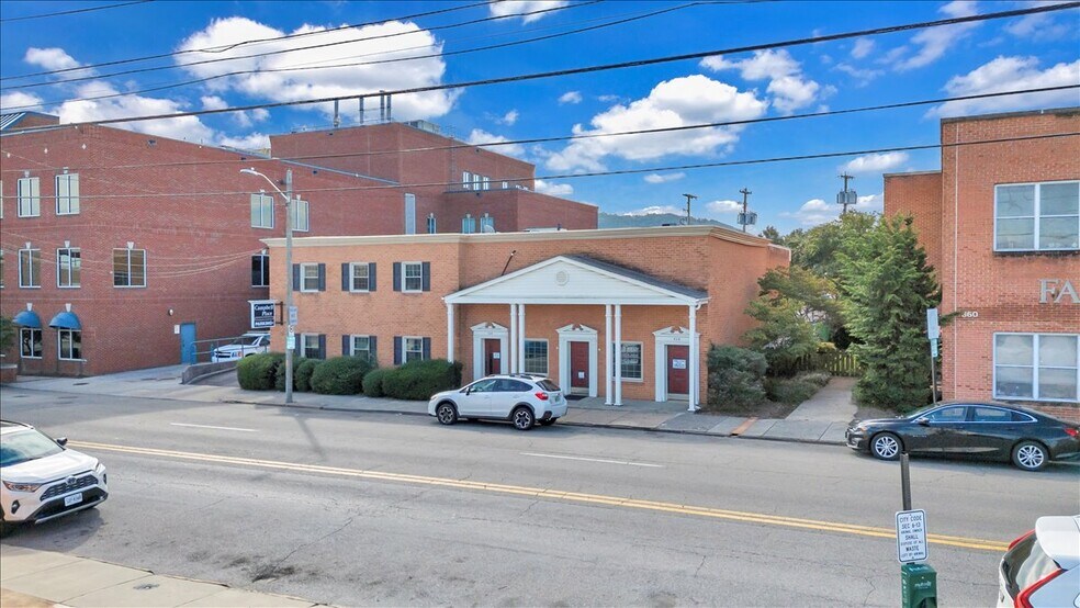 More Photos Of 356-358 Campbell Ave NW, Roanoke Office For Sale
