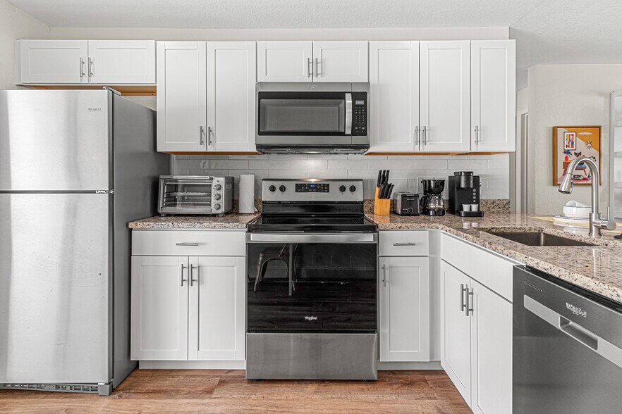 More Photos Of 5070 Orange Blvd, Port Orange Specialty For Sale