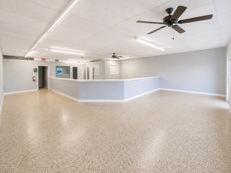 More Photos Of 4069-4129 SE Salerno Rd, Stuart General Retail For Lease