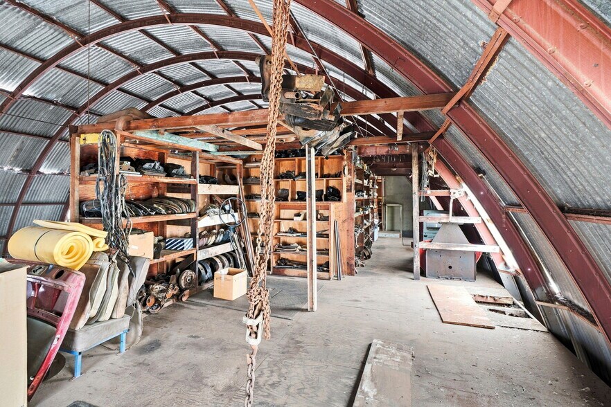 More Photos Of 119 Dewey St, Pacific Grove Auto Repair For Sale