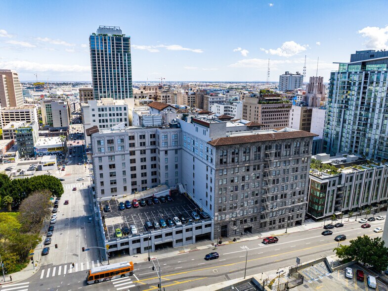 More Photos Of 417 S Hill St, Los Angeles Office For Sale