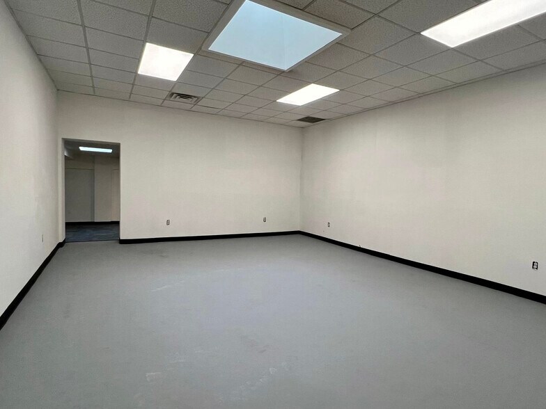 More Photos Of 18-17 42nd St, Astoria Light Distribution For Lease