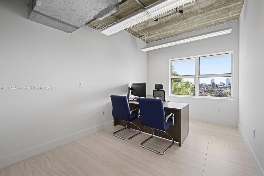 More Photos Of 605 Lincoln Rd, Miami Beach Office Residential For Sale