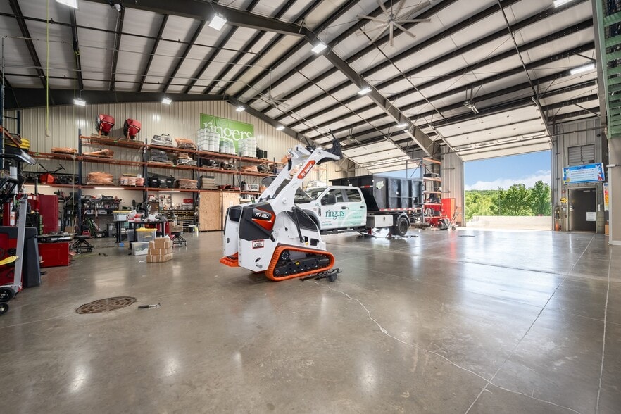 More Photos Of 2101 Route 176, Prairie Grove Showroom For Sale