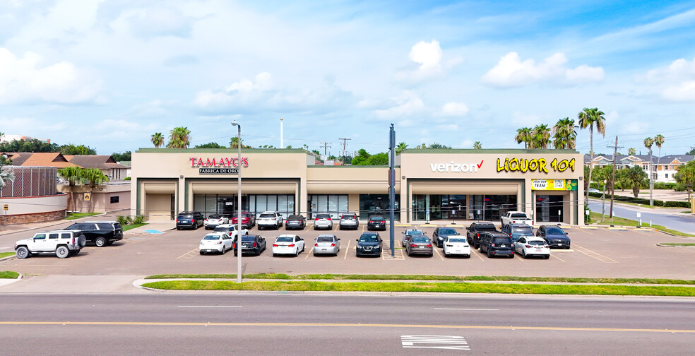 Primary Photo Of 2017 S 10th St, McAllen Storefront For Lease