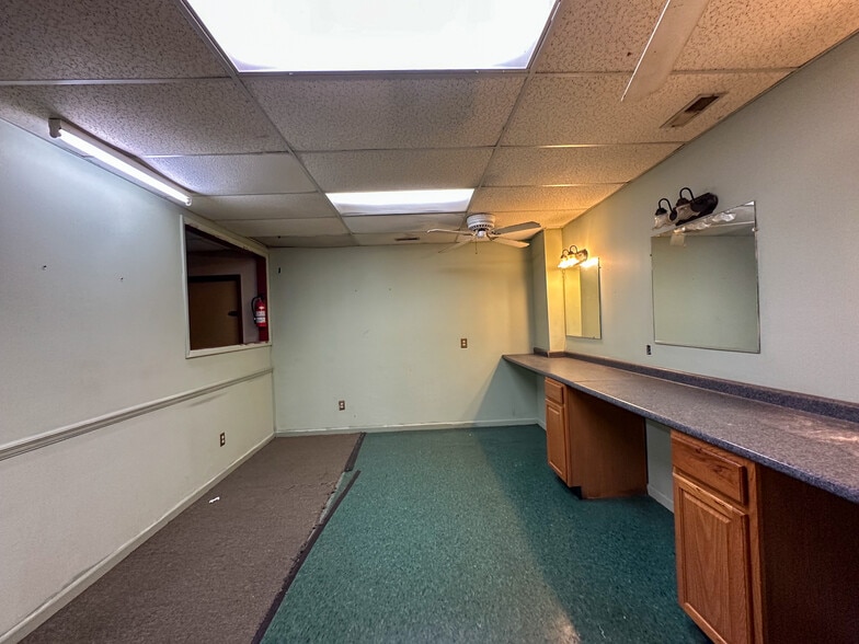 More Photos Of 4666-4678 Broad St, Sumter Restaurant For Sale