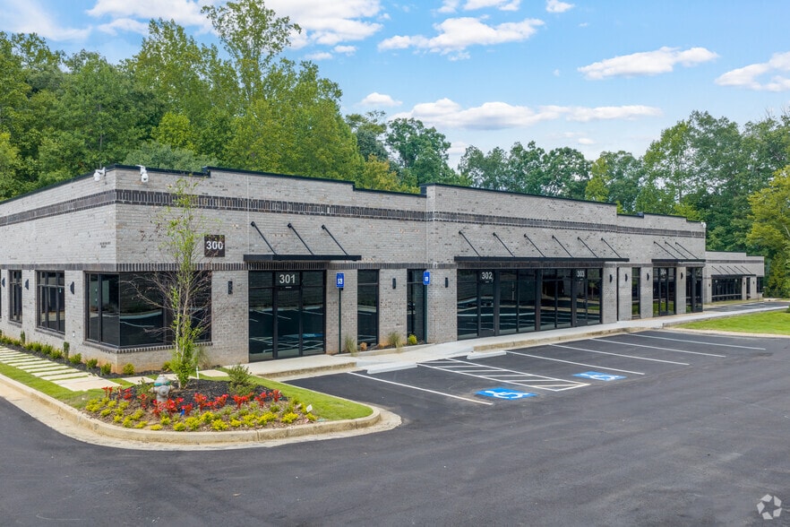 More Photos Of 1300 Upper Hembree Rd, Roswell Unknown For Lease