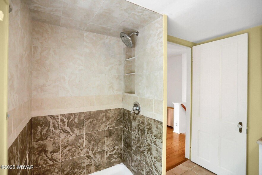 More Photos Of 749 Mahoning St, Milton Specialty For Sale